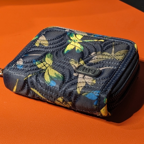 Lug Splits Compact RFID Wallet - Dragonfly Navy, LIKE NEW ✨DISCONTINUED!✨ - Picture 3 of 8